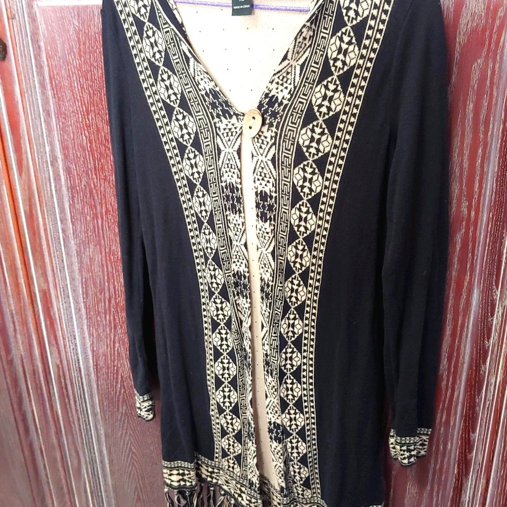 Woman's hooded sweater